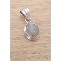 hanger_maansteen_425x640